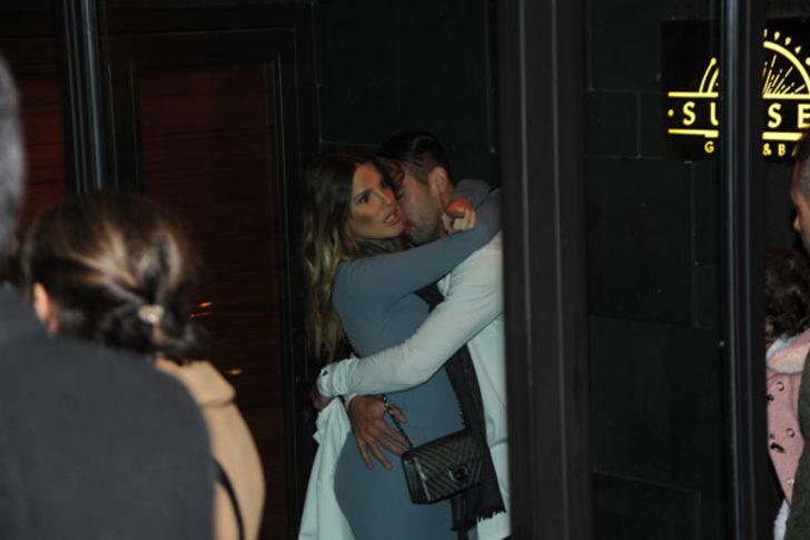 Mauricio Isla ve Gala Caldirola'nın aşk gecesi G1