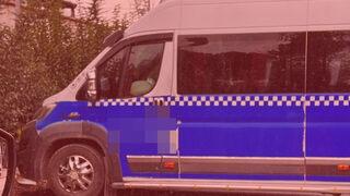 Ellerini demire bağladı kıyafetlerini çıkarıp... Minibüste genç kıza cinsel saldırı olayında korkunç detaylar! 'Hayatımdan ömrümü götürdü'