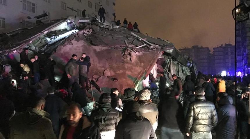 Kahramanmaraş'taki deprem Doğu ve G&uuml;neydoğu'daki illerde de hissedildi