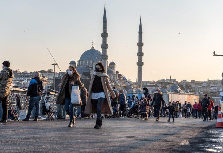 TÜİK duyurdu: Türkiye nüfusu 85 milyonu geçti: İstanbul'da kilometrekareye 3.062 kişi düştü