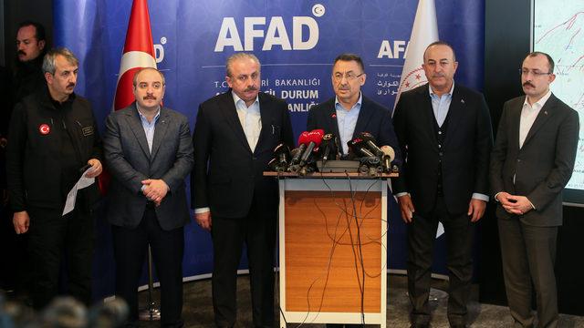 SON DAKİKA | Deprem sonrası okullar tatil mi? Fuat Oktay duyurdu! 10 ilde okullarda eğitime 1 hafta ara verildi