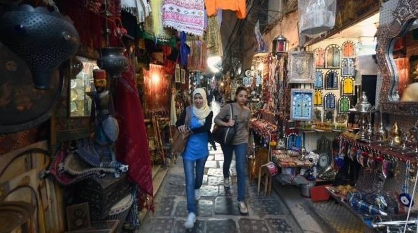 Tunisia: An Arab Anomaly, by Safwan M Masri