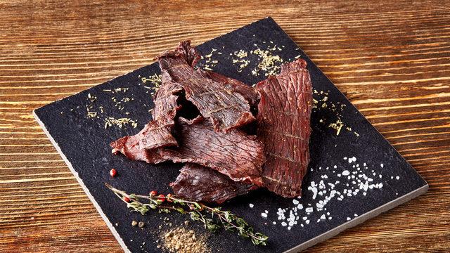 Airfryer kurutulmuş et tarifi ve malzemeleri nedir? Airfryer'da kurutulmuş et nasıl yapılır?