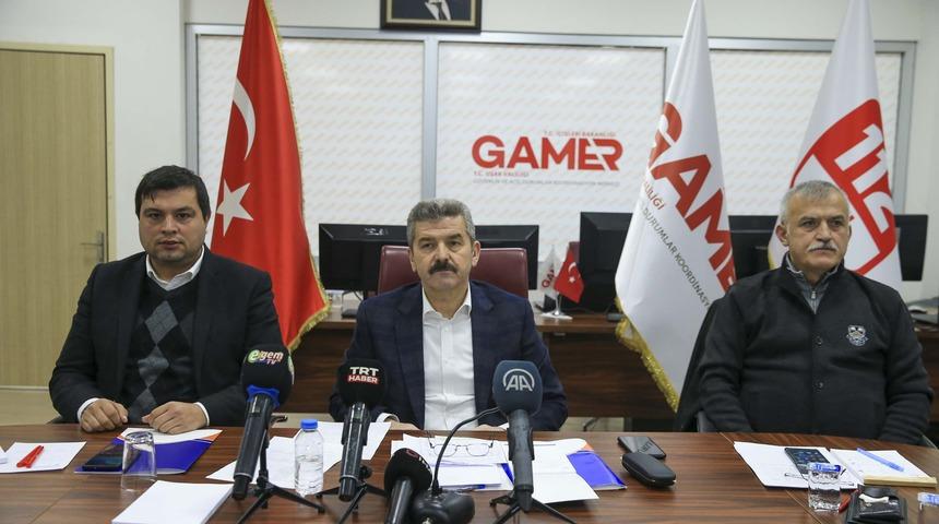 Uşak'tan deprem bölgesine battaniye sevkiyatı başladı