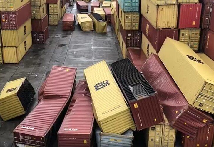 Konteynerler devrildi! İskenderun Limanı'nda hasar: Yer yer çökmeler var
