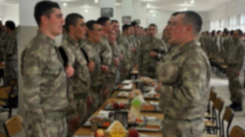 'Annemle ilişkiye girdiğin anlamı çıkıyor'