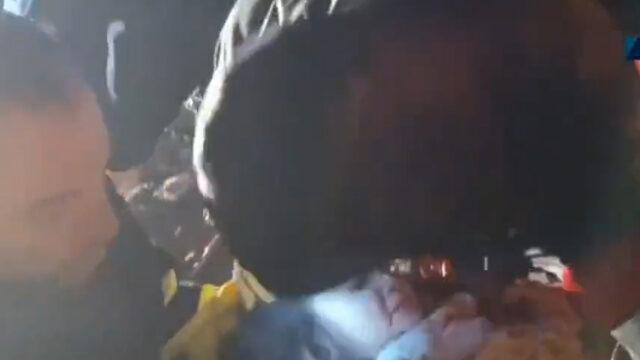 Kahramanmaraş'ta depremden 17 saat sonra mucize kurtuluş! 5 yaşındaki Kumsal enkazdan sağ olarak çıkartıldı