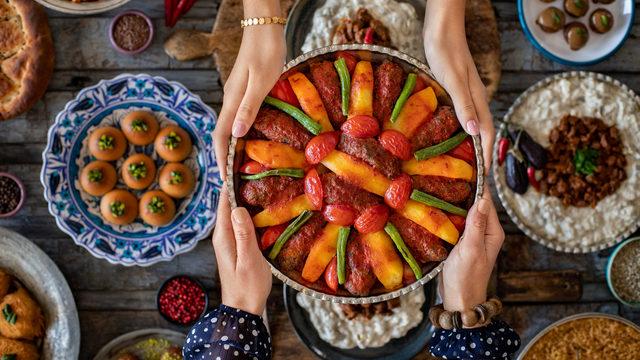 Airfryer İzmir köfte tarifi ve malzemeleri nelerdir? Airfryer'da İzmir köfte nasıl yapılır?
