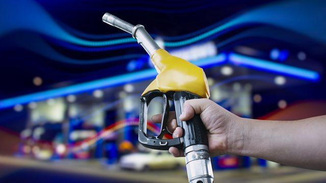 SON DAKİKA: Sessizlik motorin indirimi ile bozuldu: Dizel aracı olanlar dikkat, akaryakıt fiyatları değişti! (25 Nisan Perşembe benzin-mazot fiyatı)