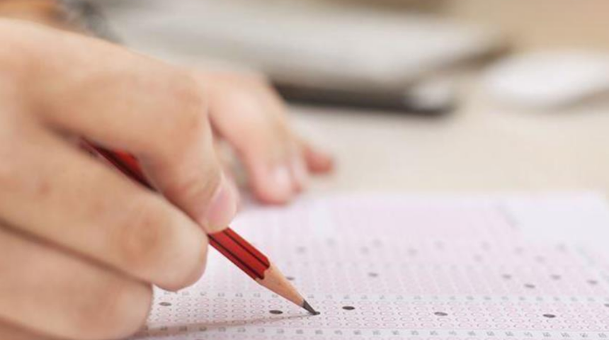 E-sınavlar ertelendi mi? Milli Eğitim Bakanlığı duyurdu!