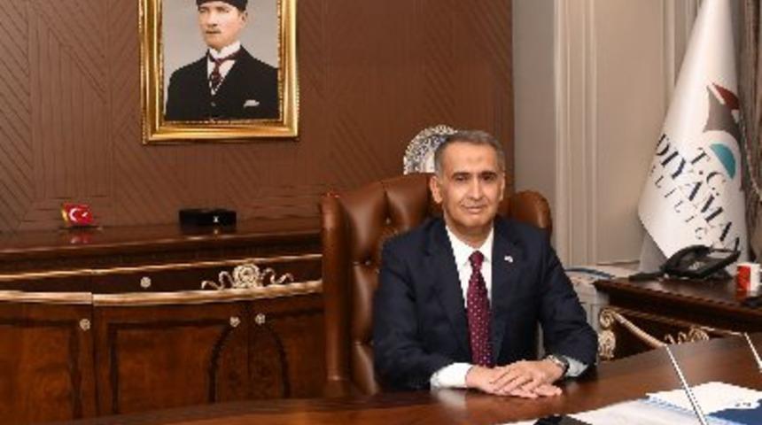 Adıyaman Valisi Mahmut Çuhadar kimdir? Mahmut Çuhadar kaç yaşında ve nereli?