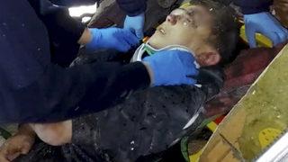 Hatay Müftüsü'nün 12 yaşındaki oğlu enkaz altından kurtarıldı! Müftü ise hâlâ...