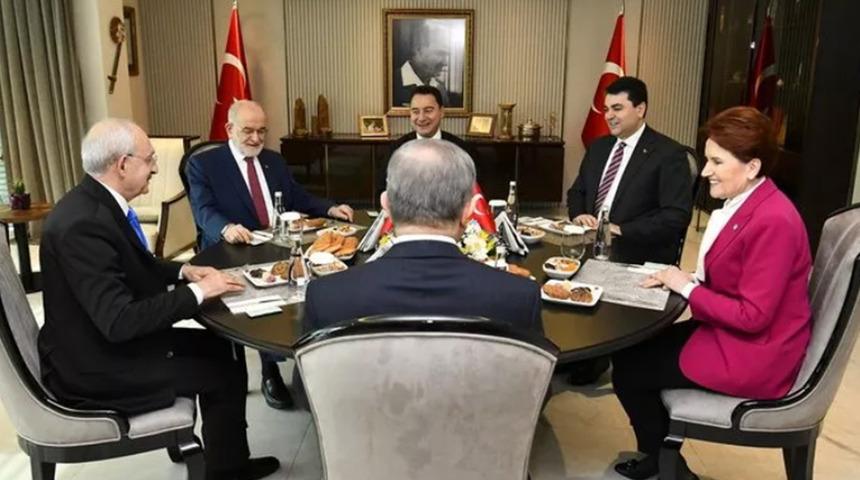 Cumhurbaşkanı adayı belirlenecekti! Altılı masanın merakla beklenen 13 Şubat toplantısı ertelendi