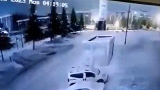 Korku dolu anlar! Kahramanmaraş depremi güvenlik kamerasına yansıdı... Sosyal medyada gündem oldu