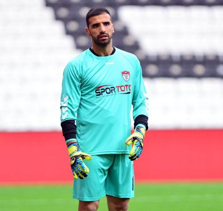 Manisaspor kalecisi Emrullah hüngür hüngür ağladı G3