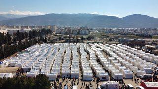Adana, Hatay ve Osmaniye'de depremden etkilenenler geçici barınma alanları ve çadırlarda konaklıyor