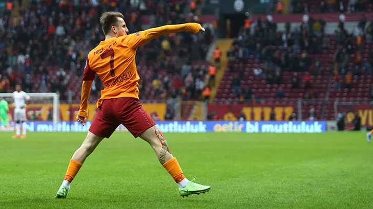 24 sene önce enkaz altında kalan Galatasaray'ın yıldızı Kerem Aktürkoğlu, deprem bölgesine gidip yardım eli uzattı G2