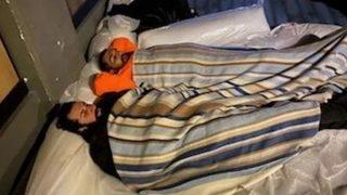 Seren Serengil Hatay'da annesini kaybeden sevgilisinin o anlarını paylaştı! 'Anneciğine saracak kefeni zor buldu! Naaşı morgta değil...'