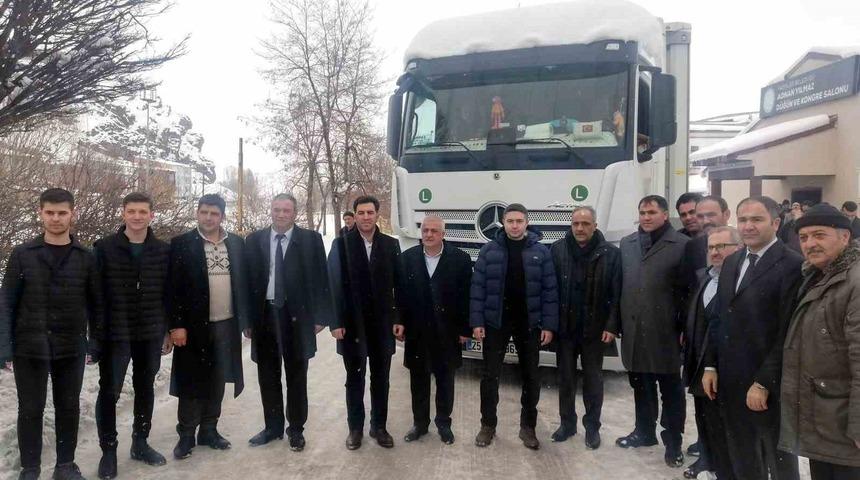 Pasinler’den deprem bölgesine yardım