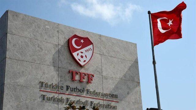 TFF, Mustafa Abak ve eşi Hacer Abak’ın hayatını kaybettiğini açıkladı!