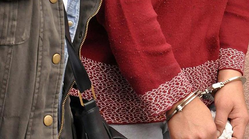 Sosyal medya paylaşımlarında depremle alay eden 2 kadın gözaltına alındı