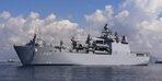 Yardım malzemesi taşıyan TCG Bayraktar gemisi İskenderun'a vardı