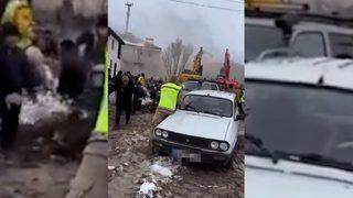 Yer tıpkı deniz gibi dalgalandı! 7,6'lık ikinci depremin en net görüntüsü... O anlar herkesi derinden etkiledi