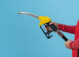 AKARYAKIT FİYATLARI SON DAKİKA | Benzine 2, motorine 4 TL zam iddiası sonrası beklenen haber geldi! Petrol 9 ayın zirvesine yükseldi: Mazot fiyatı 1,80 TL artacak