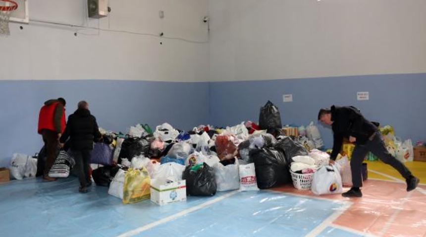 Bunun adı vicdansızlık! Edirne'de deprem yardımlarını çaldığı iddia edilen 4 belediye personeli gözaltına alındı