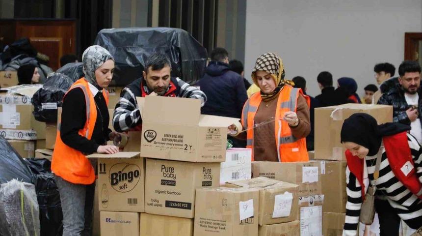 25’inci yardım tırı Körfez’den yola çıktı