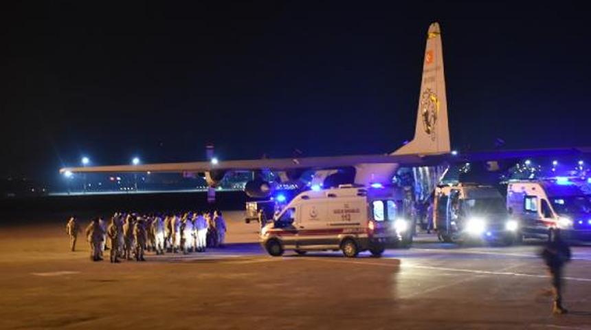 Adıyaman'da enkazdan çıkarılan yaralı 46 depremzede İzmir'e getirildi