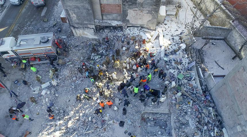 Son dakika: Artçı sarsıntılar devam ediyor! Malatya'da 5.0 büyüklüğünde deprem