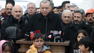 SON DAKİKA | Depremzedelere 1 yıllık kira ve hane başı 15'er bin destek! Cumhurbaşkanı Erdoğan duyurdu: Farklı kente geçenlerin kira bedellerini karşılayacağız