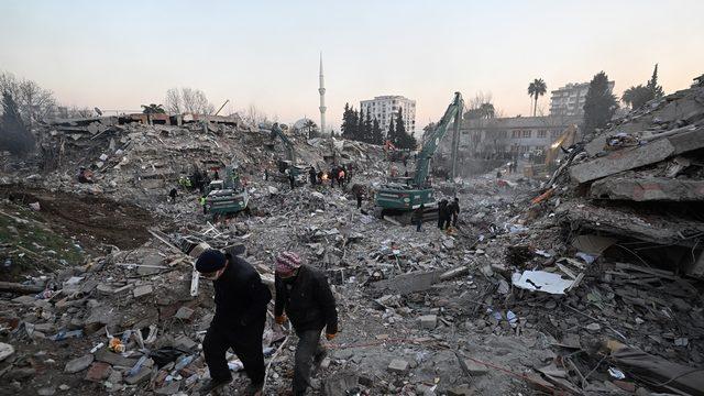 8 kanaldan ortak yayın kararı! Depremzedeler için yardım toplayacaklar