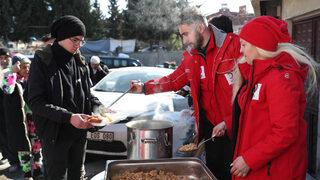 Kızılay'ın il il yemek dağıtım noktaları
