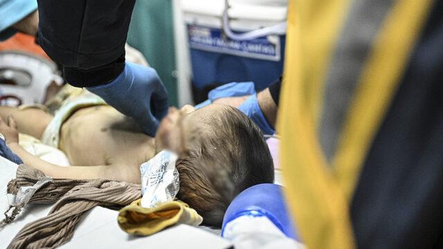 140 saat sonra enkazdan çıkarıldı! 7 aylık Hamza bebek hayata tutundu