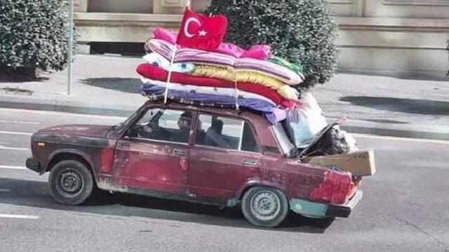 Aracına yüklediği yorganlarla Türkiye’nin yardımına koşmuştu! Simge fotoğrafın kahramanı konuştu: 'Çok kederliyiz'