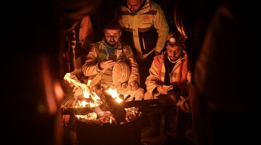 Prof. Dr. Naci Görür o soru üzerine patladı deprem için uyardı! 'Senelerdir Marmara'ya dikkat diye bağırıyoruz ya...'