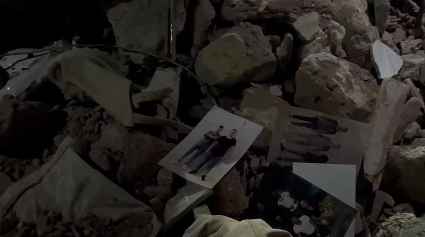 Binlerce kişinin hayatını kaybettiği depremden geriye hatıralar kaldı! Görüntüler yürek yaktı