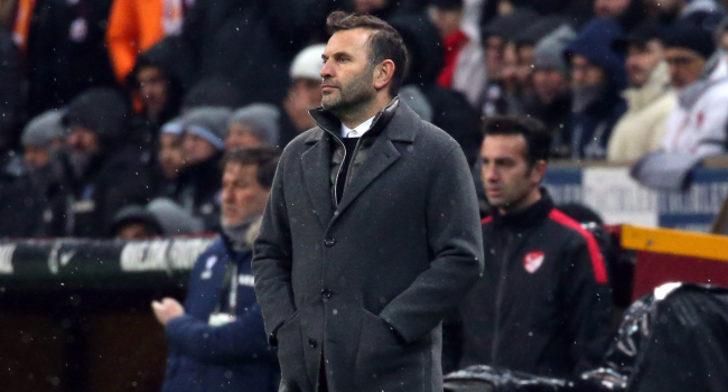 Galatasaray Teknik Direktörü Okan Buruk'tan Kahramanmaraş merkezli deprem sonrası açıklamalar: Her gece ağlıyoruz! G1