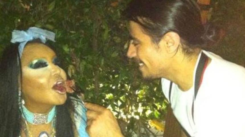 Gözümüz yok gerçi... Bir oturuşta en az 2.5 kilo et yiyen ünlü isimler