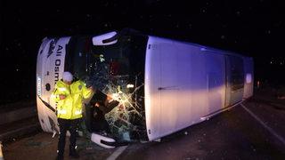 Kastamonu'nda yolcu otobüsü devrildi: 30 yaralı