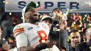 Amerikan Futbol Ligi şampiyonluk maçı Super Bowl'da Kahramanmaraş depremleri anonsu