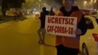 Depremzedeleri şehrin girişinde karşıladılar! Görüntüler sosyal medyada duygusal anlar yaşattı: “Ücretsiz çay, çorba, su...”