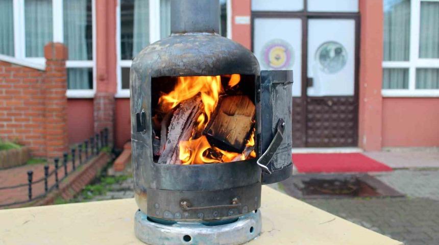 Sinop’ta meslek lisesi, depremzedeler için boş tüplerden soba üretiyor