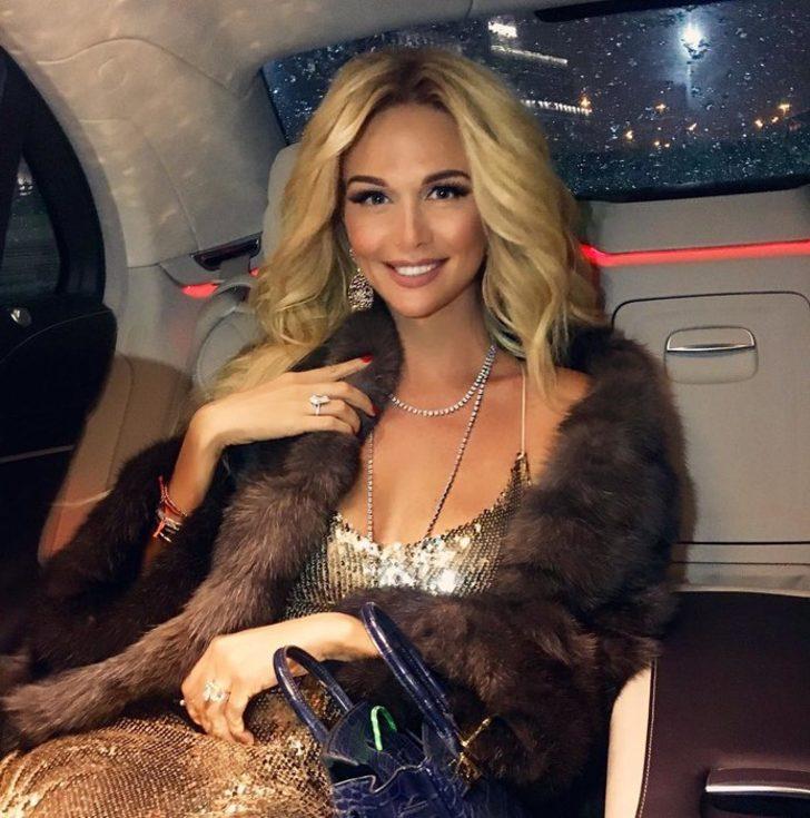 Viktoria Lopireva taraftar yardım hattı kurdu G3