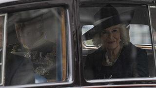 İngiltere Kralı III. Charles’ın eşi Kraliçe Camilla koronavirüse yakalandı