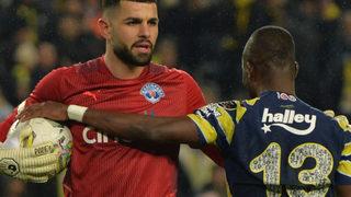 Mucize kurtuluş! Otelimiz tamamen yıkıldı dedi, nasıl hayatta kaldıklarını anlattı! Alman gazeteciler şaşkına döndü