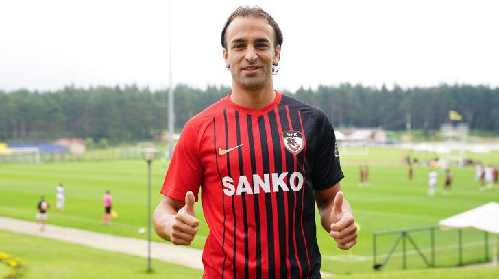 Deprem sonrası ilk transfer! Gaziantep FK Sportif Direktörü Adnan Erkan resmen açıkladı: Figueiredo'yu bonservisi ile Başakşehir'e vereceğiz G5