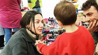  Oyuncu Birce Akalay'dan yardım kampanyasına destek! Depremzede çocuklara böyle moral verdi